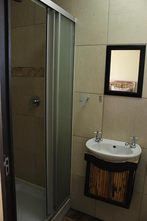 African Adventures Accommodation Durbanville Exterior photo