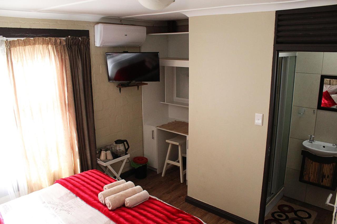 African Adventures Accommodation Durbanville Exterior photo